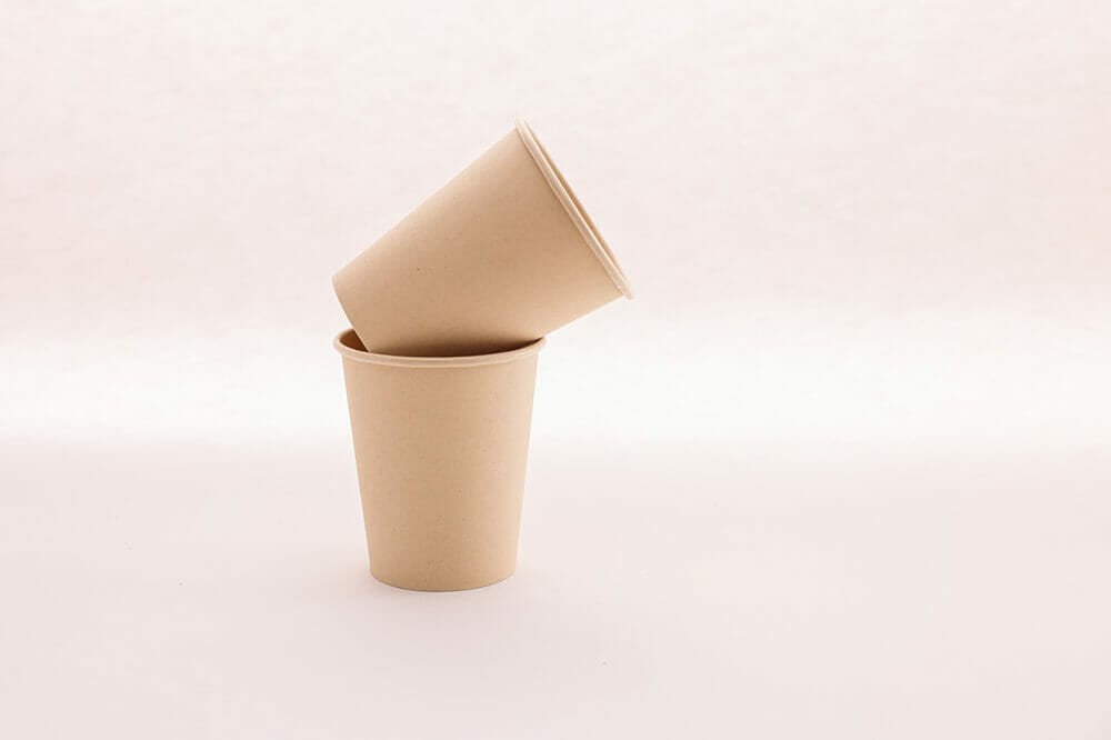 Paper Cups vs. Plastic Cups: Which one's better?